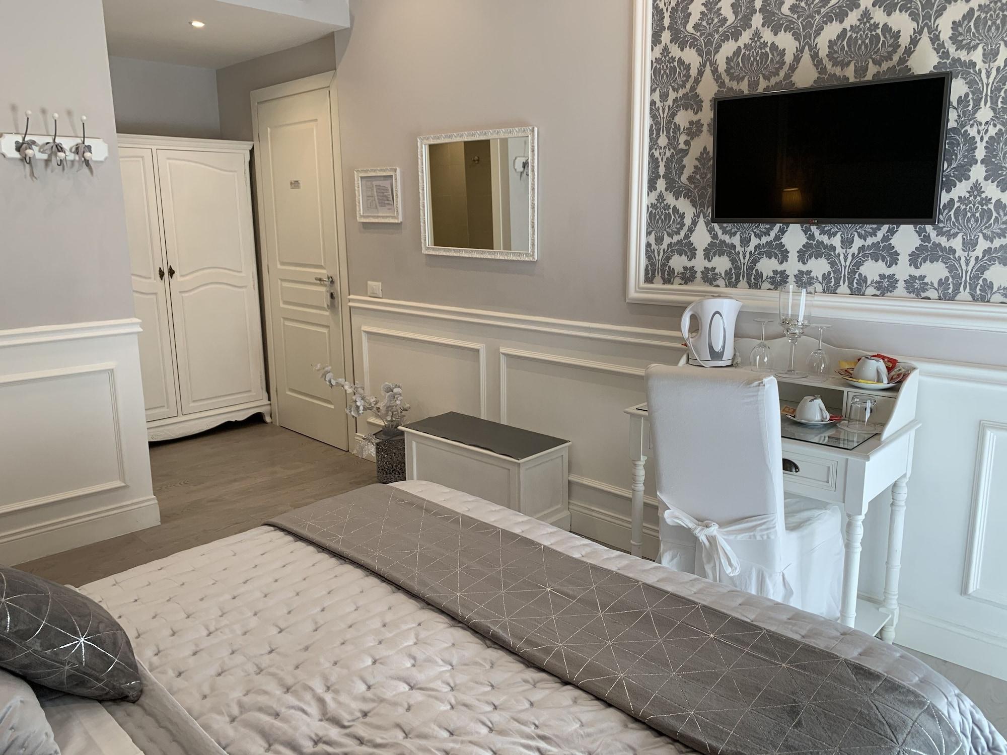 Charme & Chic Bed & Breakfast Rome Exterior photo