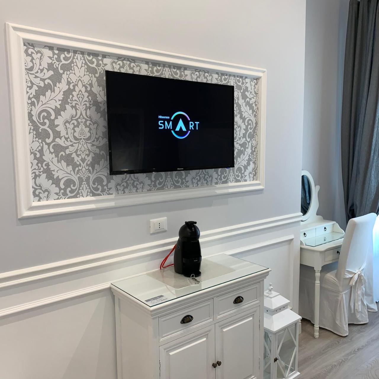 Charme & Chic Bed & Breakfast Rome Exterior photo